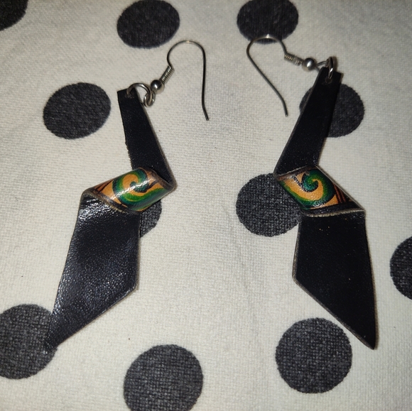🔥Leather Earrings - Picture 2 of 2